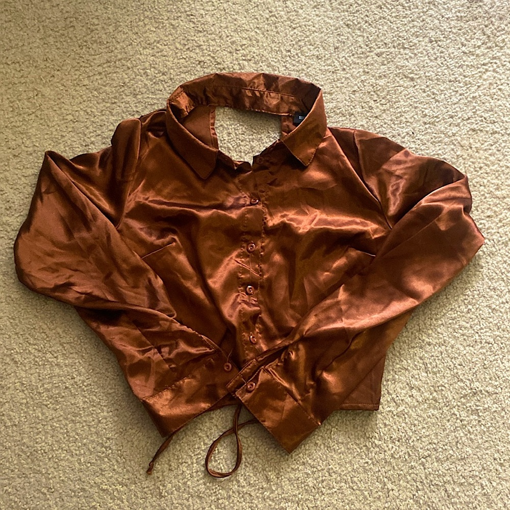 Silk button up, backless UNIQUE piece